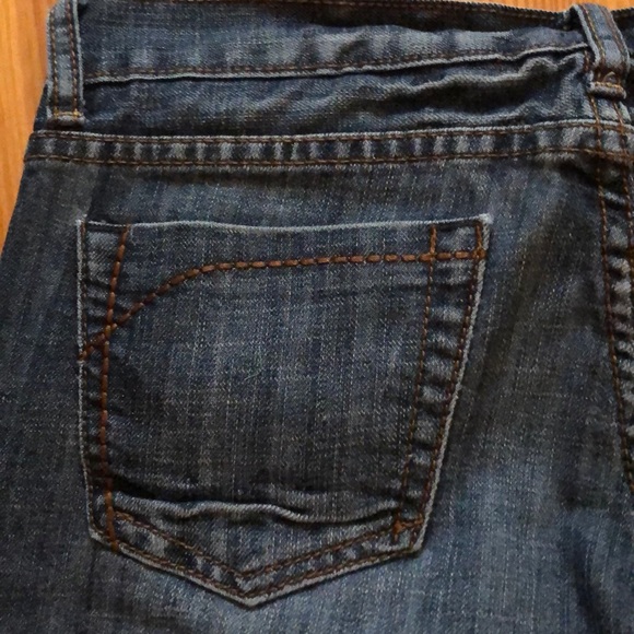 VINTAGE Refuge cropped jeans - high-low cut offs - Picture 4 of 7